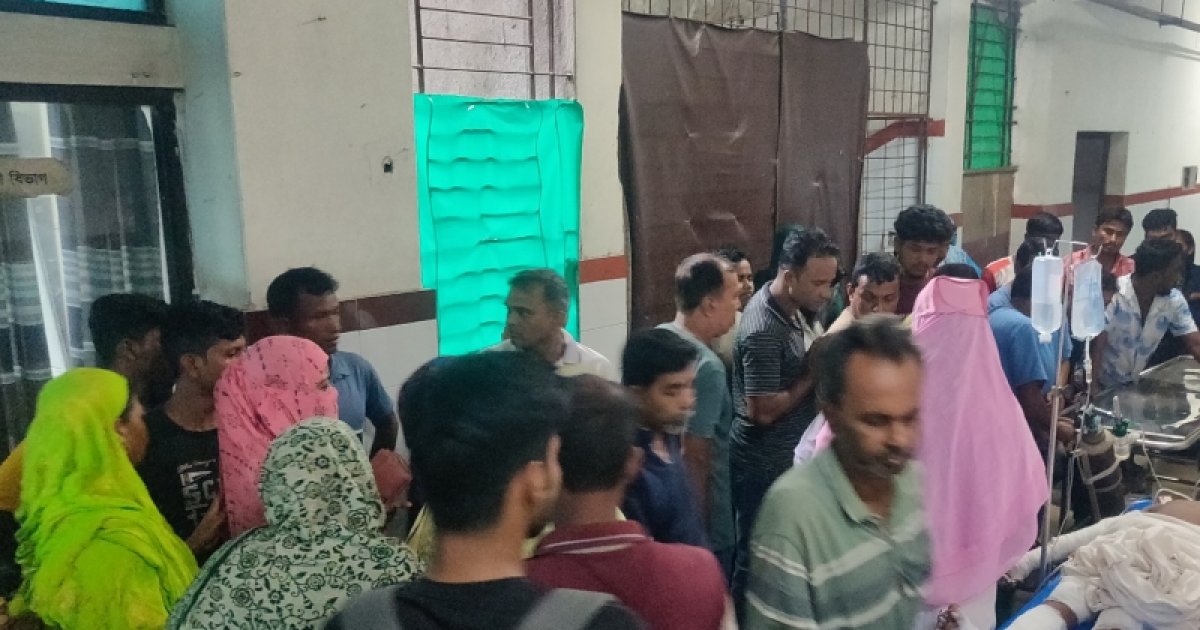 দিনাজপুরে গ্যাস সিলিন্ডার বিস্ফোরণে ৮ জন দগ্ধ