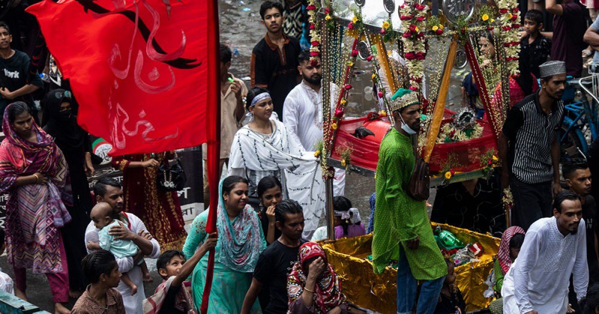 রাজধানীতে তাজিয়া মিছিল, কারবালার শোককে শক্তিতে পরিণত করার প্রত্যয়