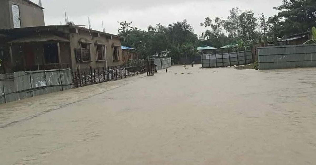 কক্সবাজারে জলাবদ্ধ অর্ধশতাধিক গ্রাম: দুর্ভোগে লক্ষাধিক মানুষ