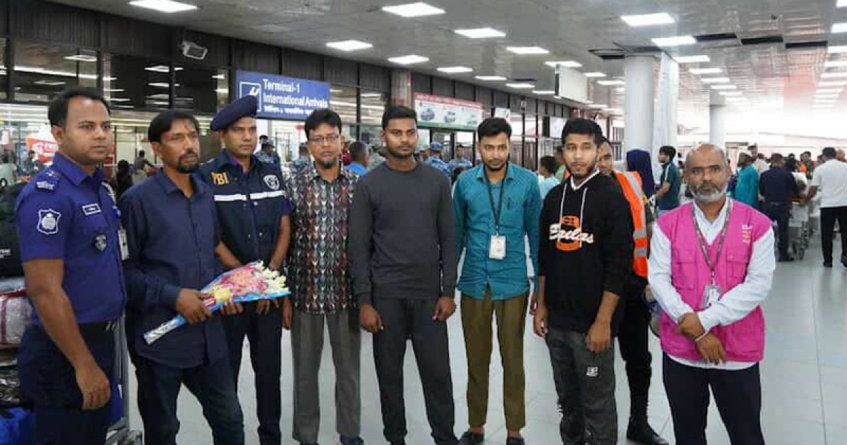 ৯ মাসের অমানবিক নির্যাতনের পর লিবিয়া থেকে দেশে ফিরলেন ৩ বাংলাদেশি