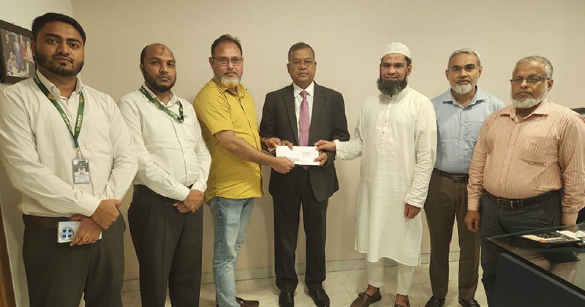 অগ্নি বীমা দাবির চেক হস্তান্তর
