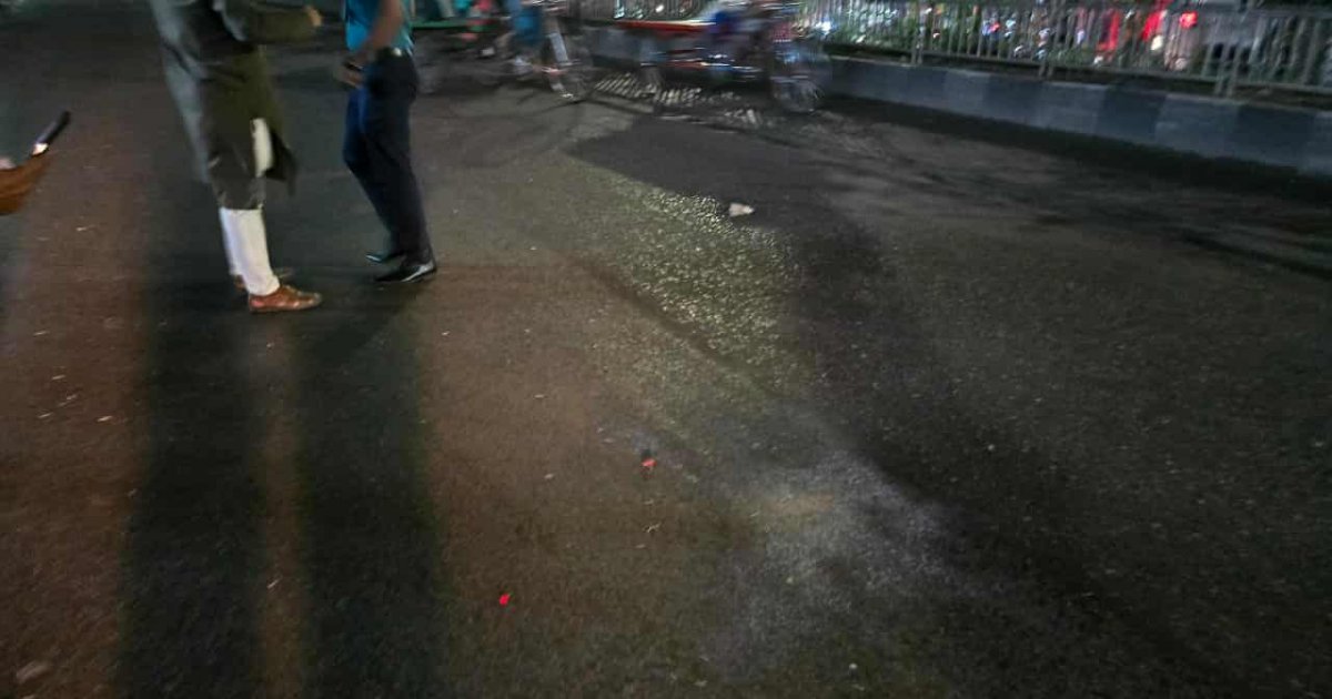 বাংলামোটরে ককটেল বিস্ফোরণ