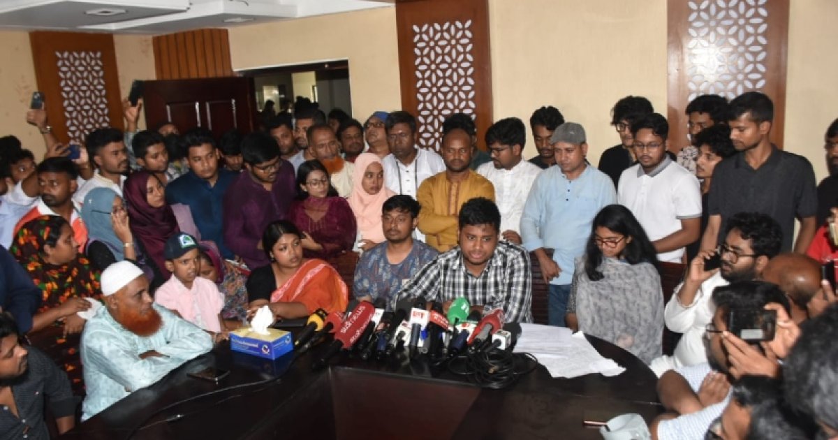 বিচার-সংস্কার বাস্তবায়নে প্রয়োজনে আরেকবার গণঅভ্যুত্থান হবে: হাসনাত আব্দুল্লাহ