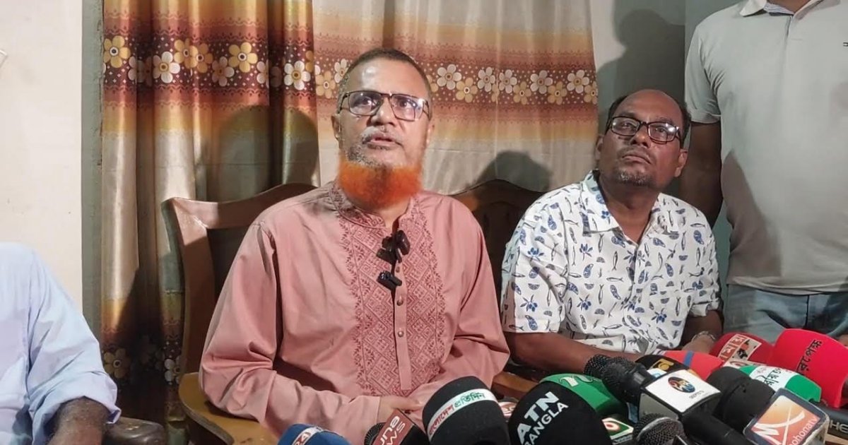 চাঁদা না দেওয়ায় যাত্রাবাড়ীতে বাস চলাচলে বাধা, অভিযোগ যুবদল নেতার বিরুদ্ধে