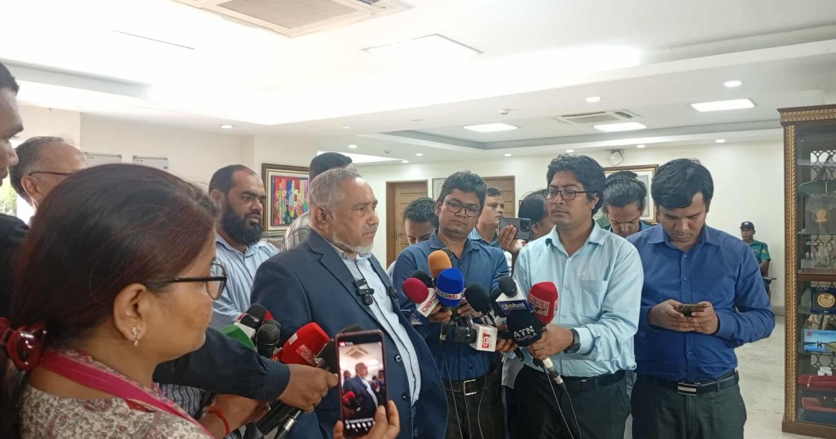 ‘জরুরি অবস্থা জারিতে প্রধানমন্ত্রীর পাশাপাশি বিরোধী দলীয় নেতারও মতামত নিতে হবে’