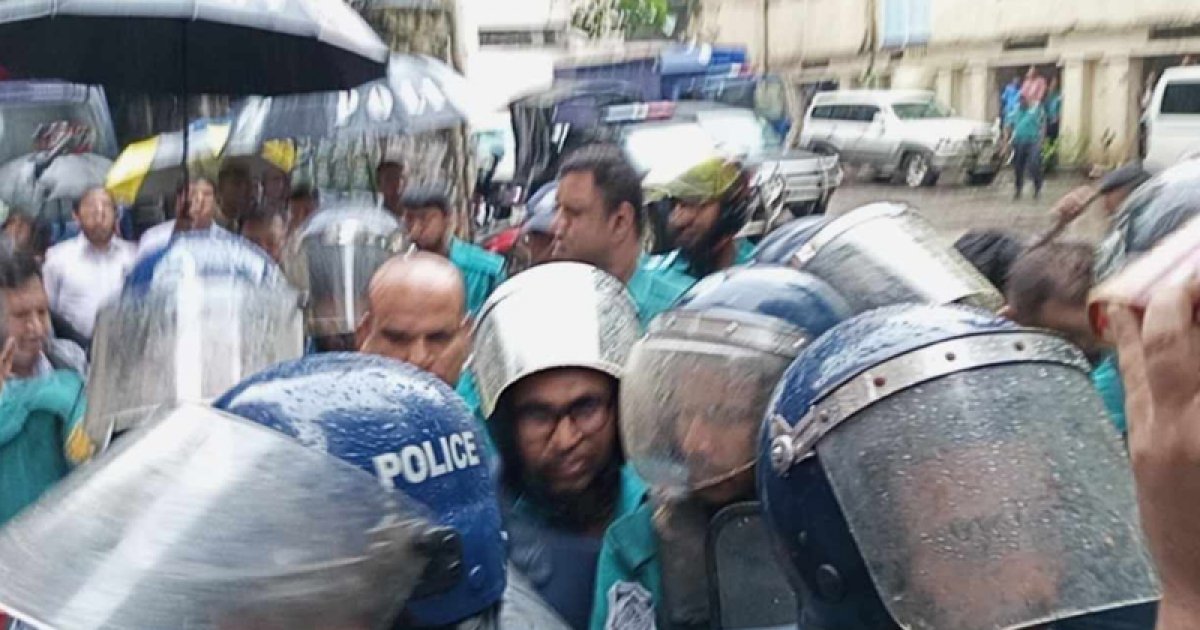 বিদেশ পাঠানোর নামে প্রতারণা: বিএসবি গ্লোবাল নেটওয়ার্কের মালিক রিমান্ডে