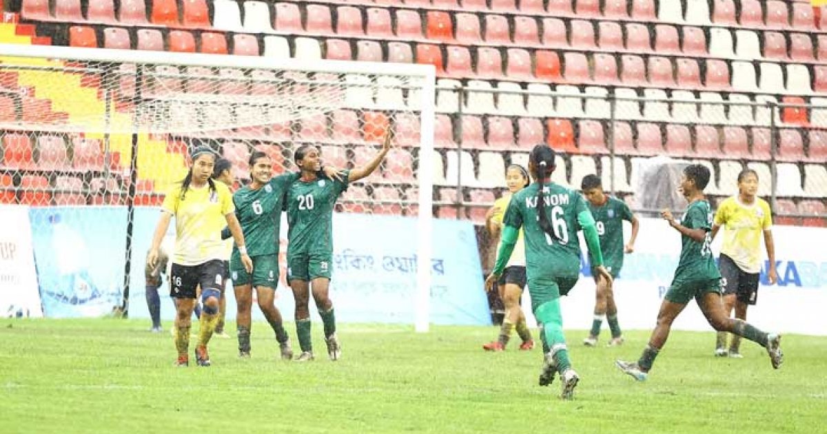 ফুটবলে বিরল ঘটনা, দ্বিতীয়ার্ধে ভিন্ন মাঠে বাংলাদেশ-ভুটান ম্যাচ
