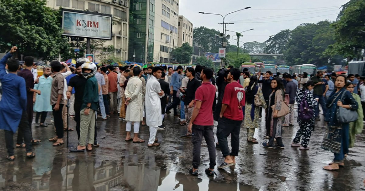 এনসিপি নেতাদের ওপর হামলার প্রতিবাদে বিভিন্ন স্থানে বিক্ষোভ