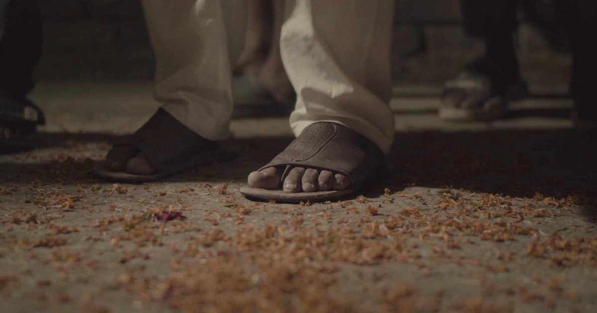 মস্কো উৎসবে ঢাকা: অভিনয়ে পা, কস্টিউমে জুতো!