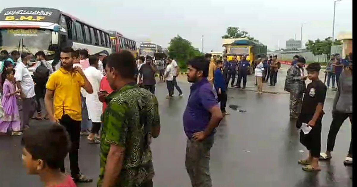 পদ্মা সেতুতে দক্ষিণবঙ্গমুখী লেনে ৩০ মিনিট যান চলাচল বন্ধ
