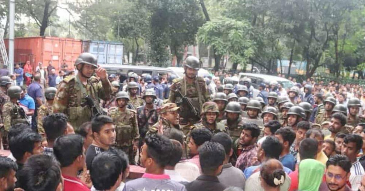 যৌথ বাহিনীর অভিযানে সাত দিনে গ্রেফতার ৩২৮