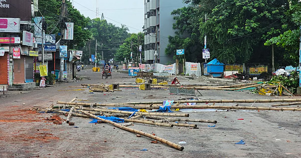থমথমে গোপালগঞ্জ, চলছে কারফিউ