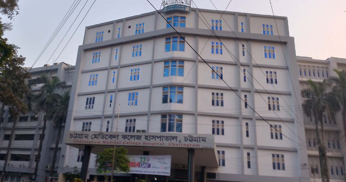 নির্মাণাধীন ভবন থেকে পড়ে ৩ শ্রমিকের মৃত্যু