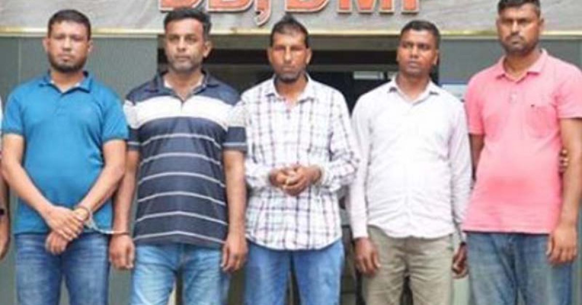 র‌্যাবের পোশাকে ডাকাতির প্রস্তুতিকালে গ্রেফতার ৫ জন কারাগারে