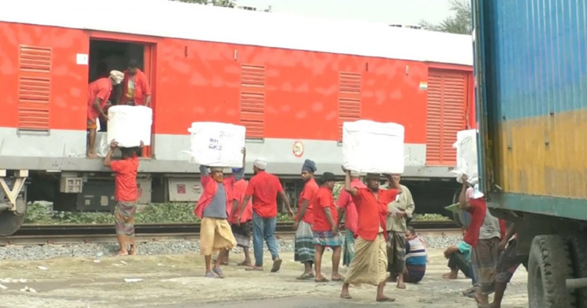 বেনাপোল বন্দর দিয়ে রেলপথে আমদানি দিন দিন কমছে