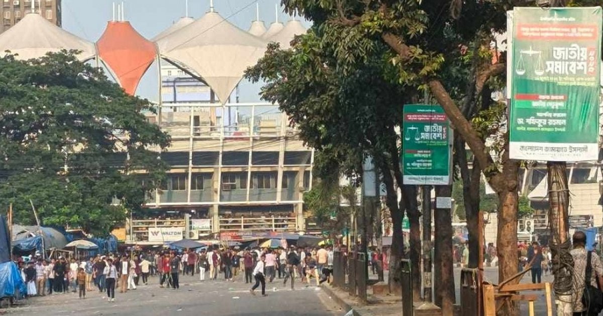 সচিবালয়ে শিক্ষার্থীদের বিক্ষোভ: সংঘর্ষে আহত ৬৬ জন ঢামেকে