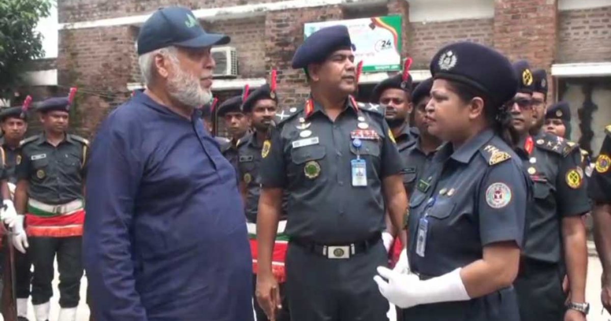 গোপালগঞ্জ পরিদর্শনে দুই উপদেষ্টা