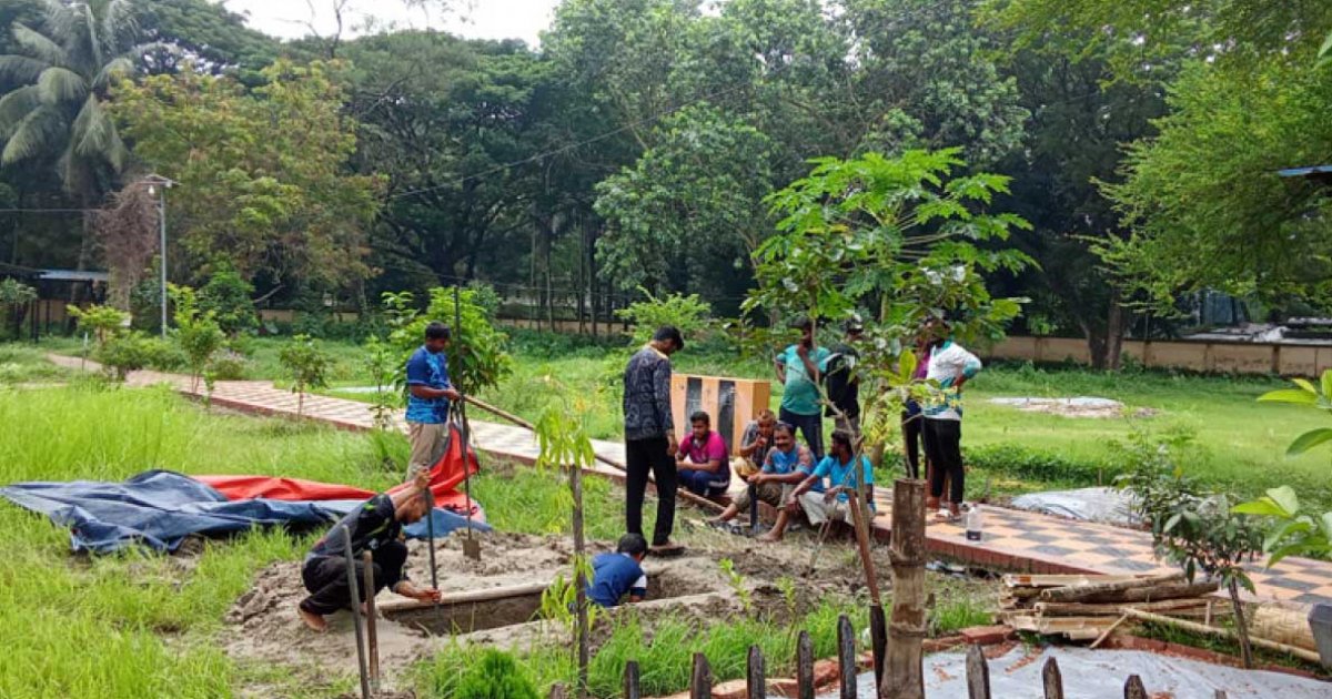 রাজশাহীতে পাইলট সাগরের জানাজা ও দাফনের প্রস্তুতি