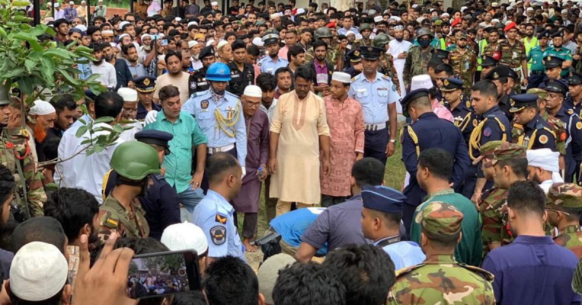 আমি সেই হতভাগ্য, সন্তানের লাশ কাঁধে নিয়েছি: নিহত পাইলটের বাবা