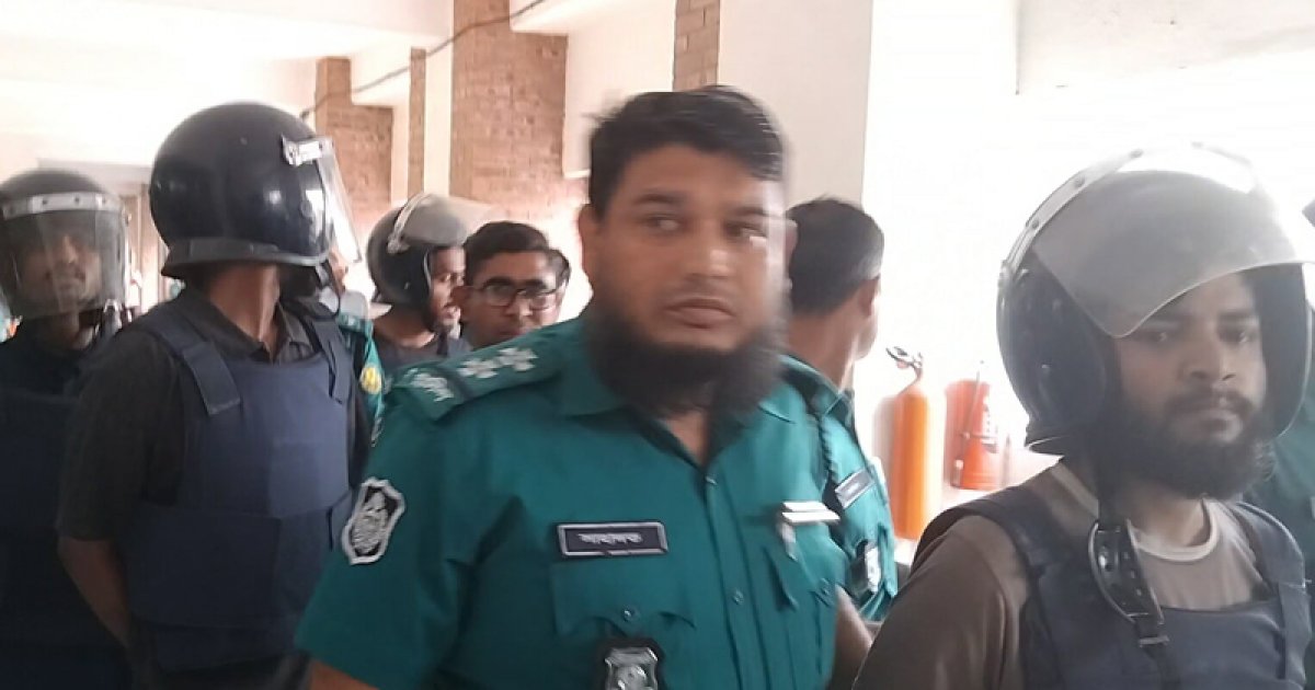 সচিবালয়ে ভাঙচুর: ৪ আসামি কারাগারে