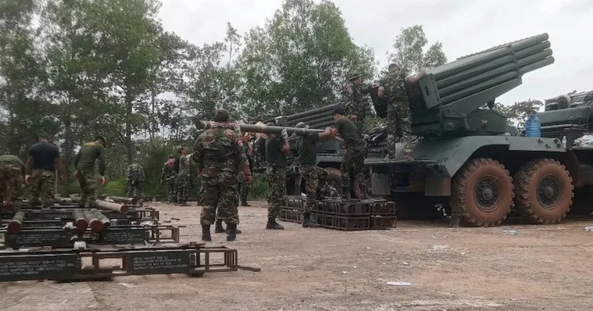 সীমান্তের  ৮ জেলায় সামরিক আইন জারি করলো থাইল্যান্ড