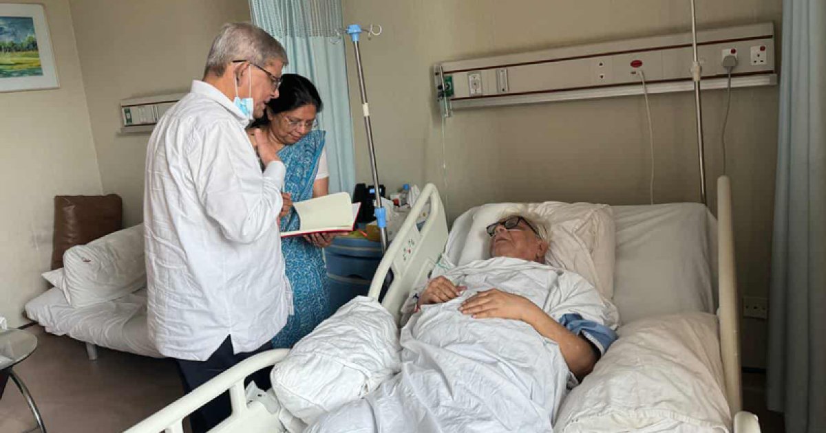 বদরুদ্দীন উমরকে দেখতে হাসপাতালে মির্জা ফখরুল
