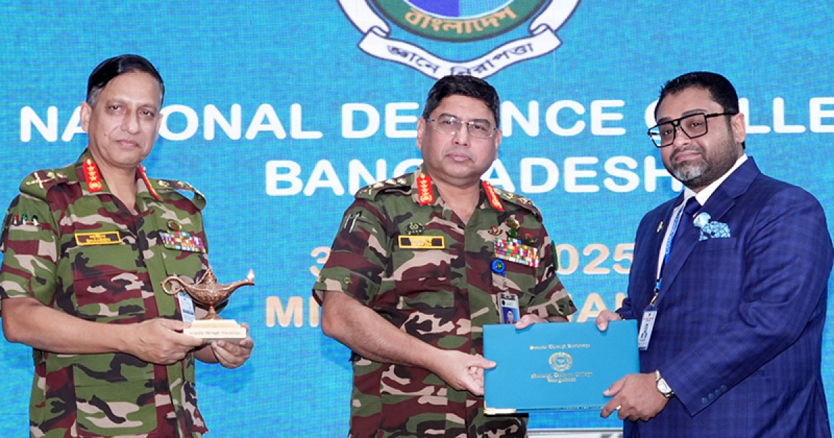 ক্যাপস্টোন লিডারশিপ কোর্সের বিশেষ স্বীকৃতি অর্জন করলেন শেলটেকের এমডি