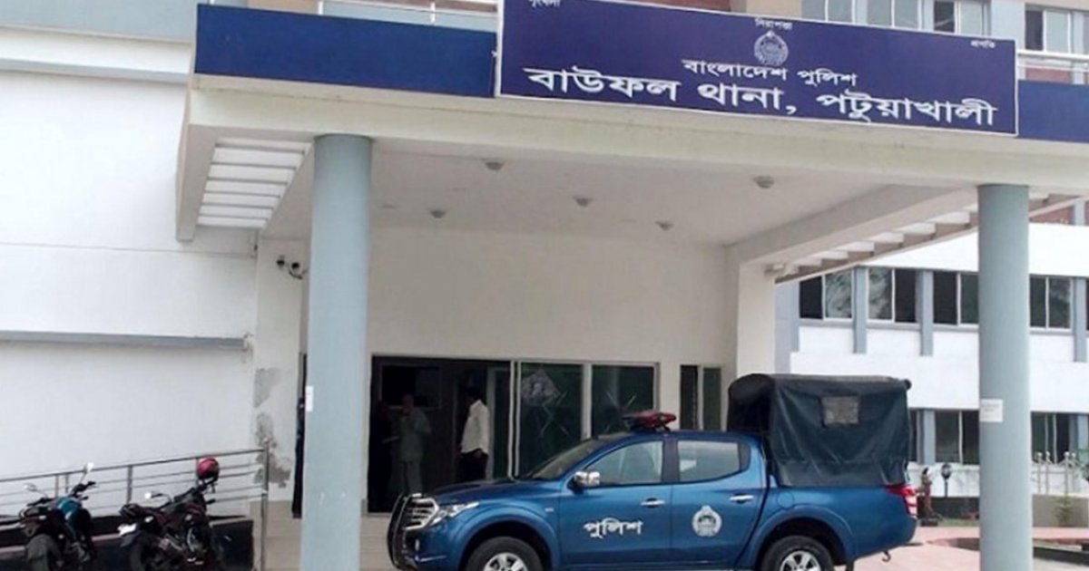 মাদ্রাসা শিক্ষিকা স্ত্রীকে হত্যার পর থানায় স্বামীর আত্মসমর্পণ