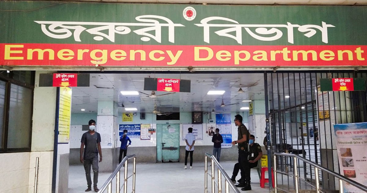 দুর্বৃত্তের গুলিতে আহত মহাখালী বক্ষব্যাধি হাসপাতালের কর্মচারী, ঢামেকে ভর্তি