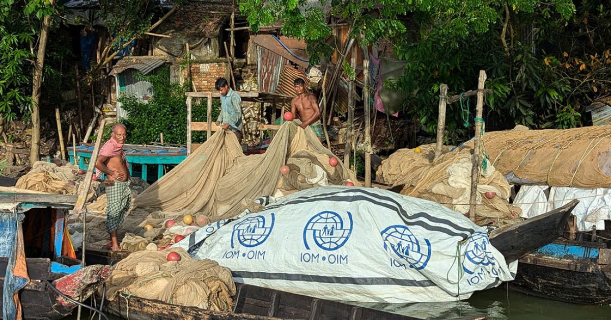 ৯২ দিন পর কাপ্তাই হ্রদে মাছ শিকার শুরু