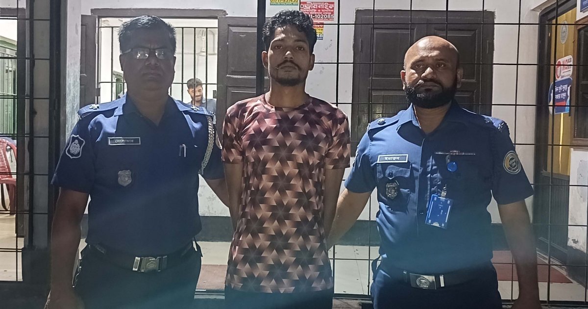আদালত প্রাঙ্গণ থেকে পালিয়ে যাওয়া আসামি একদিন পরে আটক