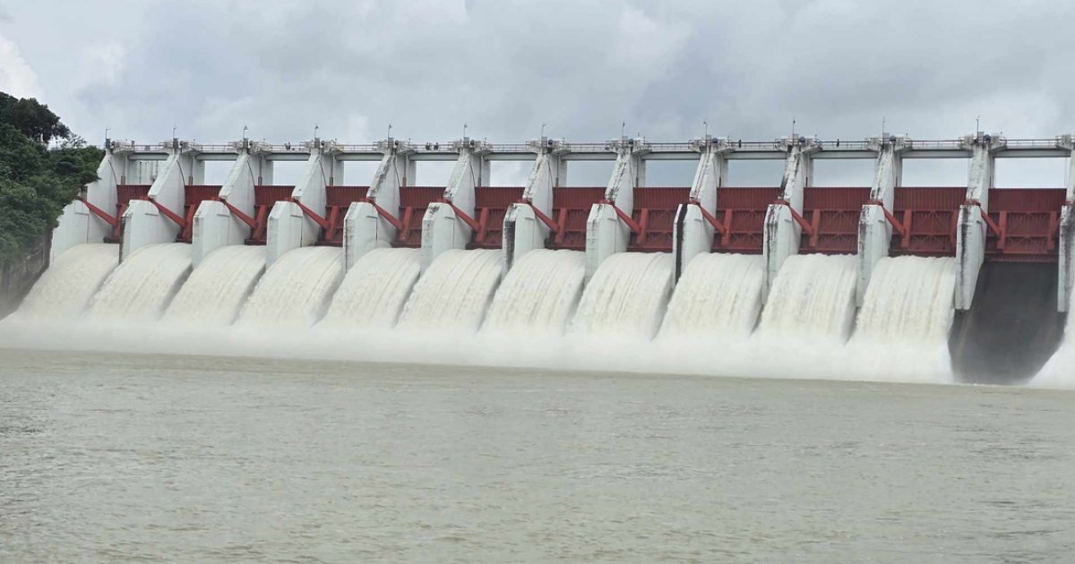 রাতেই ছাড়া হলো কাপ্তাই হ্রদের পানি, ১৬ জলকপাট উন্মুক্ত