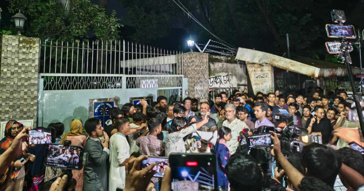 হল পর্যায়ে ছাত্ররাজনীতি নিয়ন্ত্রিত থাকবে: ঢাবি উপাচার্য