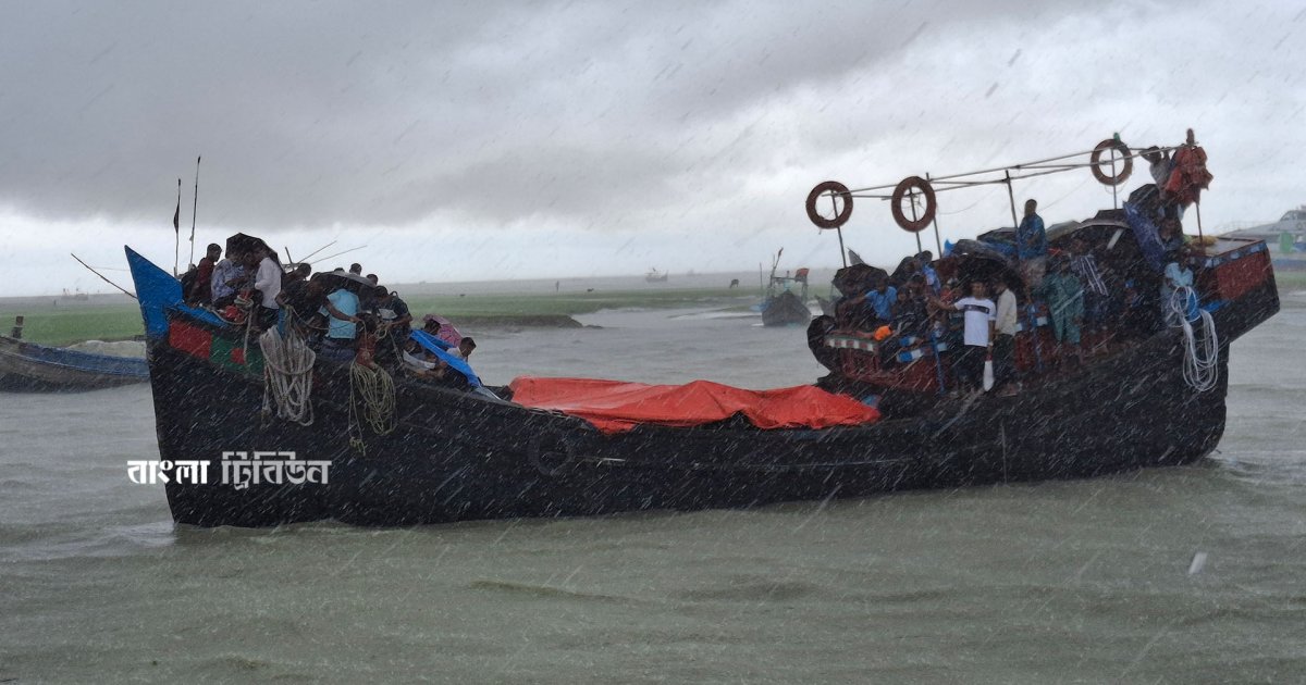 জীবনের ঝুঁকি নিয়ে হাতিয়ার মানুষের যাতায়াত, কবে মিলবে স্বস্তি?