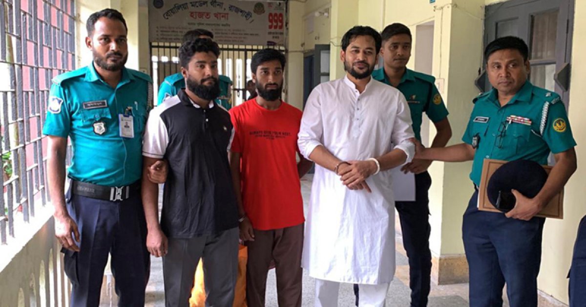 অস্ত্র ও বিস্ফোরকসহ গ্রেফতার অনিন্দ্য ও তার দুই সহযোগী রিমান্ডে