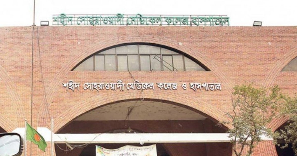 রাজাবাজারে ভবনের দেয়াল ধসে নিরাপত্তাকর্মীর মৃত্যু