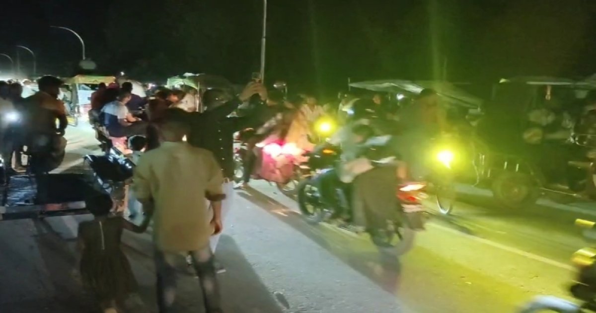 উদ্বোধনের তৃতীয় দিনে মওলানা ভাসানী সেতুর সংযোগ সড়কে দুর্ঘটনা, নিহত ১