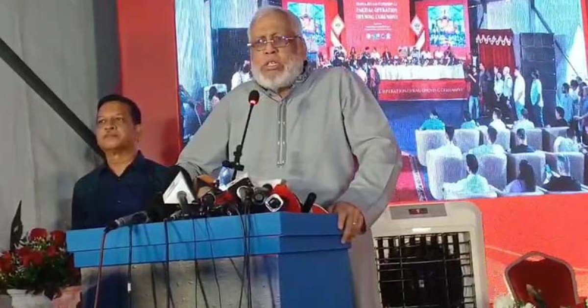 ইঞ্জিনিয়ারদের বলবো নিজেরাই একটি রাস্তা করে দেখান: ফাওজুল কবির খান
