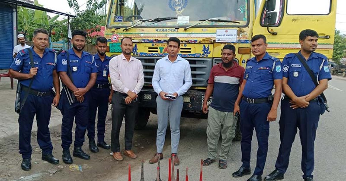 দেশব্যাপী অভিযান: শব্দ ও বায়ুদূষণ নিয়ন্ত্রণে জরিমানা, কারখানা সিলগালা