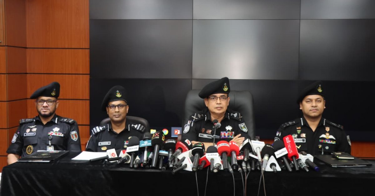 গজারিয়ায় পুলিশ ক্যাম্পে হামলা: র‌্যাবের অভিযানে গ্রেফতার ৩