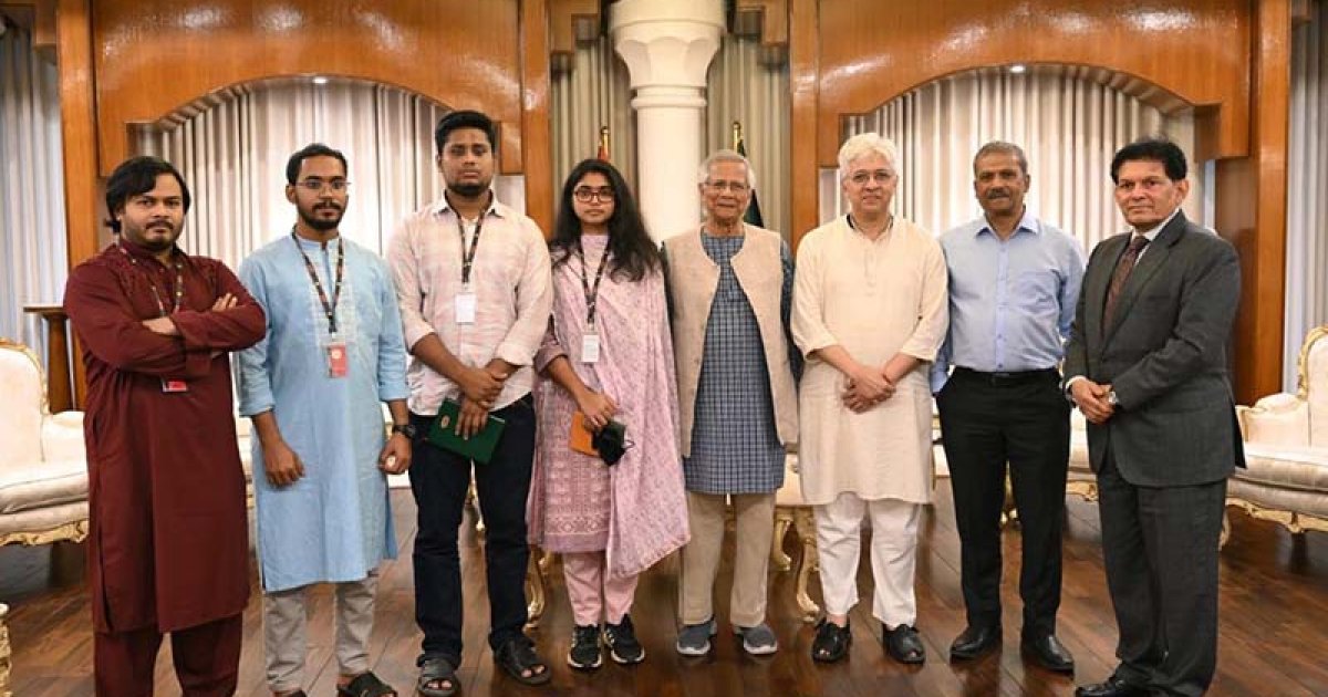 জাতীয় পার্টির কার্যক্রম স্থগিত করার আহ্বান