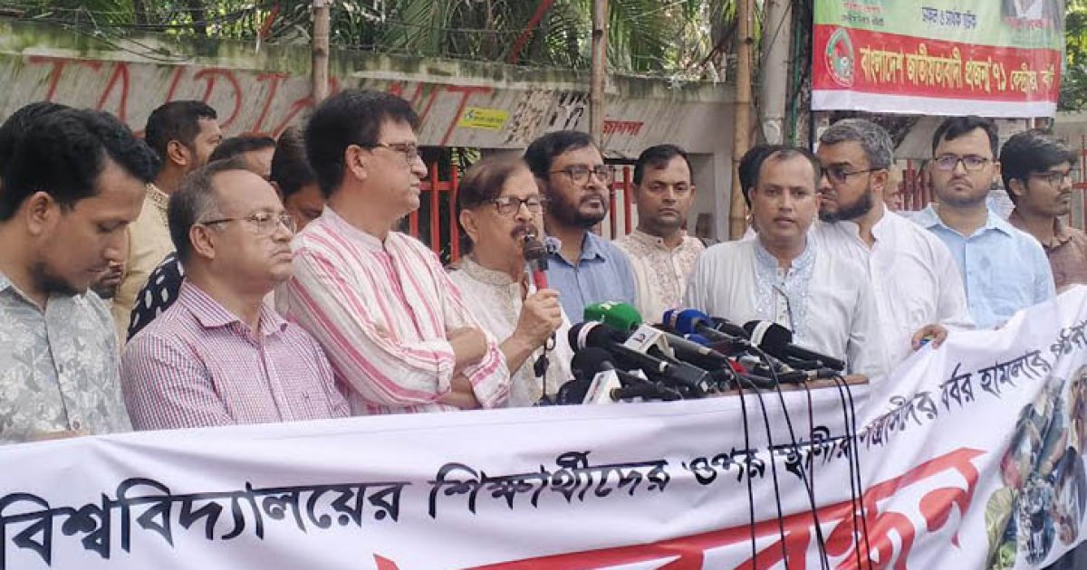 এরকম সরকারের কাছে আমরা কতখানি নিরাপদ: প্রশ্ন মান্নার