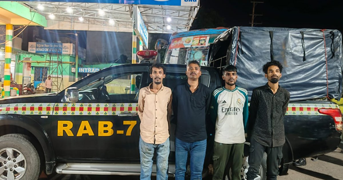 চট্টগ্রামে পিন্টু হত্যা মামলার ‘মূল হোতা’ দিলুসহ ৪ জন গ্রেফতার