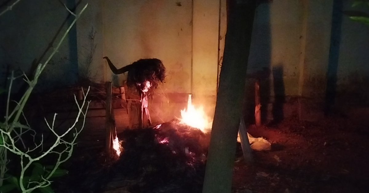 গাইবান্ধায় রাতের আঁধারে প্রতিমায় দুর্বৃত্তের আগুন