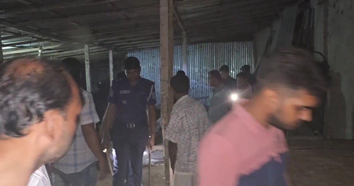 সন্ত্রাসী সুমন শেখের টর্চার সেলে পুলিশের অভিযান, গ্রেফতার ৩