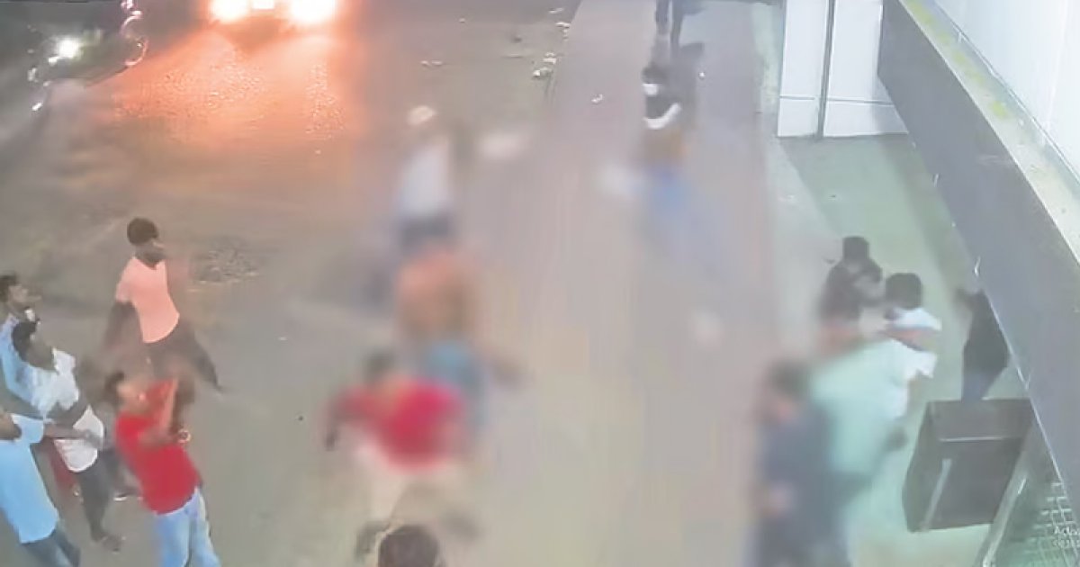 সোহাগ পরিবহনের কার্যালয়ে হামলা: পারভেজ রিমান্ডে, জয়নাল কারাগারে