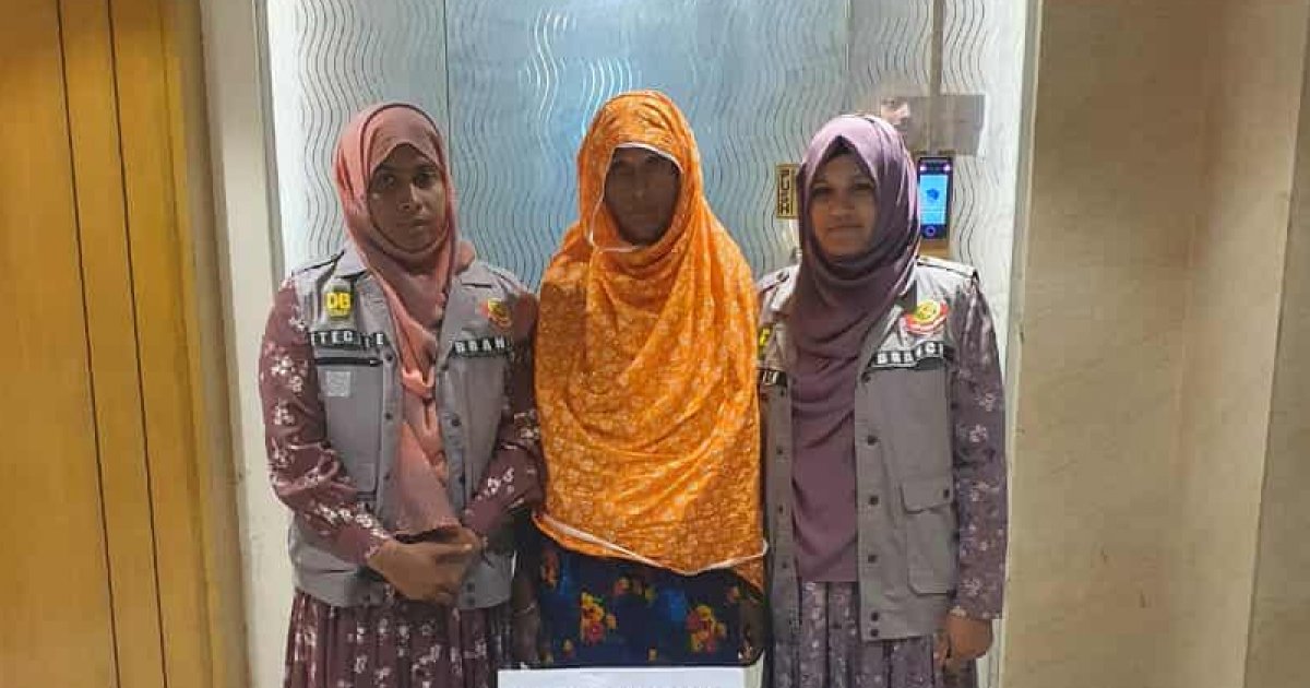 রাজধানীতে ১০ হাজার পিস ইয়াবাসহ নারী গ্রেফতার