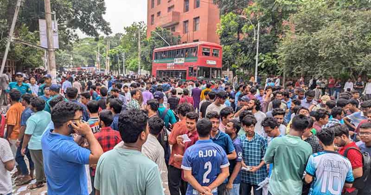 ছবিতে ডাকসু নির্বাচন