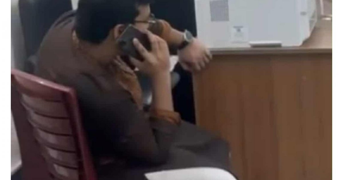 ভোটের আগের রাতে জাকসু নির্বাচন কমিশনে শিবির সভাপতি মুহিব