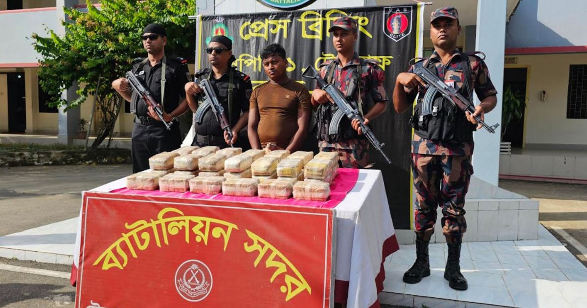 টেকনাফে ৩ লাখ ৪০ হাজার ইয়াবাসহ মিয়ানমারের নাগরিক গ্রেফতার